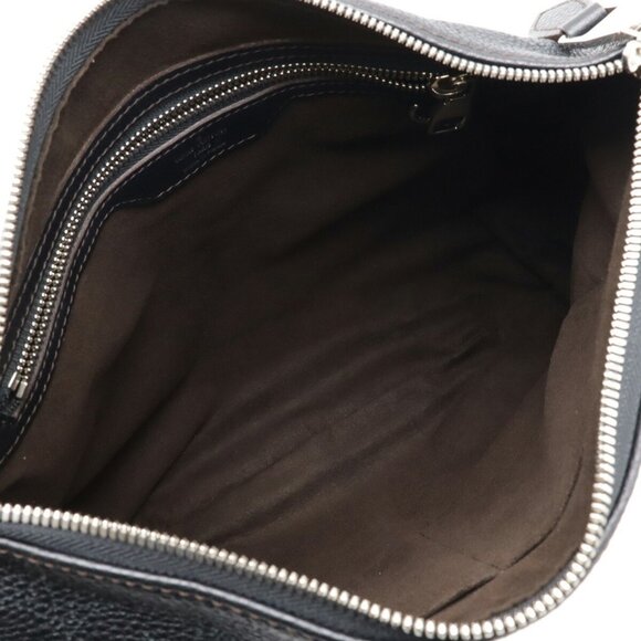 LOUIS VUITTON Black Shoulder Bag - Picture 7 of 10